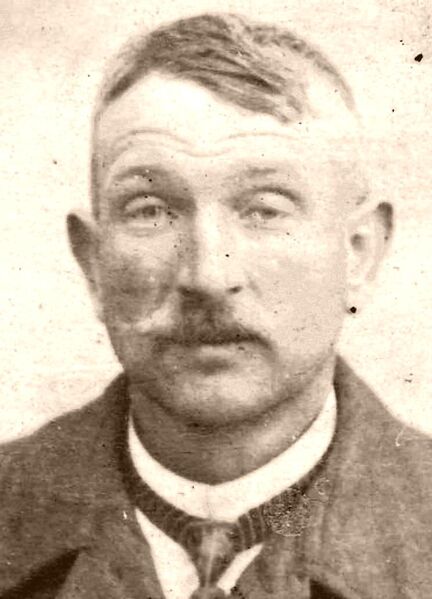 Datei:1920Z0000^000^.P..^Carl Gratzl ~1882, Portrait^.jpg