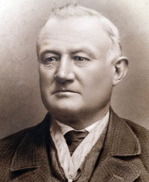 Datei:1900Z0000^000^.P..^Joseph Schleps ~1852, Portrait^.JPG